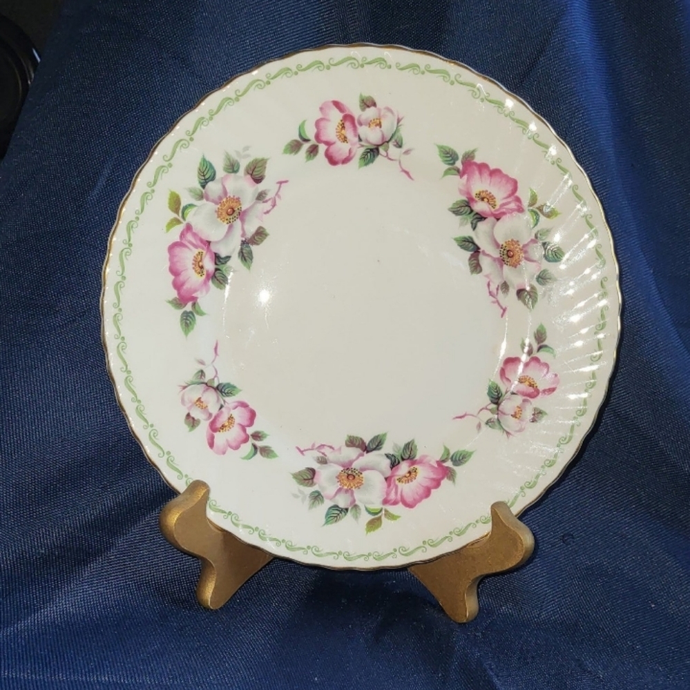 Queens Rosina China Co. Ltd Desert/Saled Plate